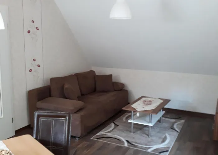 Nahe Schloss Altduebern & Spreewald Apartament *